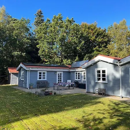 Beautiful In With 4 Bedrooms, Sauna And Wifi